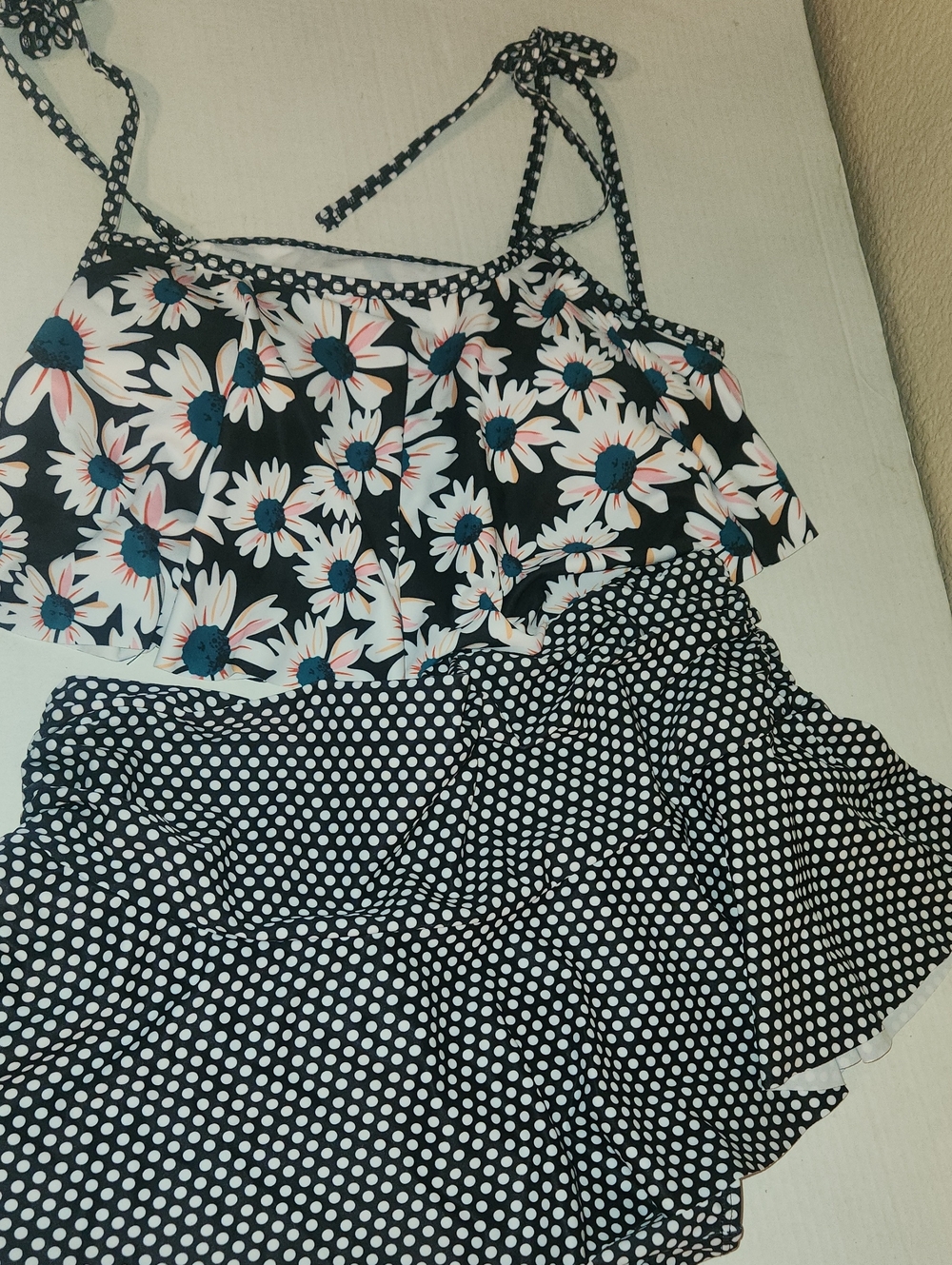 Rosegal Black White Floral Polka Dot Two-Piece Set
